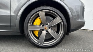 Porsche Cayenne Turbo 2021