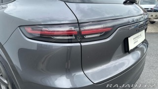 Porsche Cayenne Turbo 2021