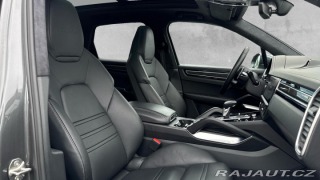 Porsche Cayenne Turbo 2021
