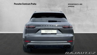 Porsche Cayenne Turbo 2021