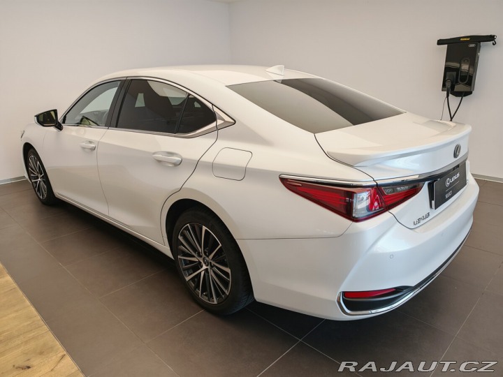 Lexus Ostatní modely ES 300h 300h Business Edition 2023