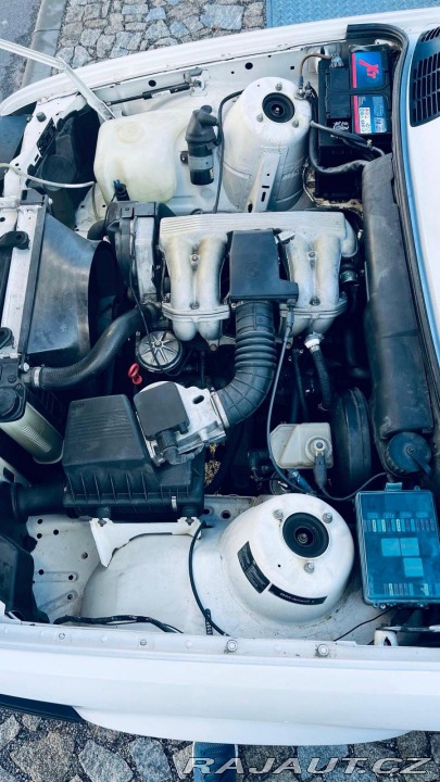 BMW 3 318i*REZERVACE* 1988