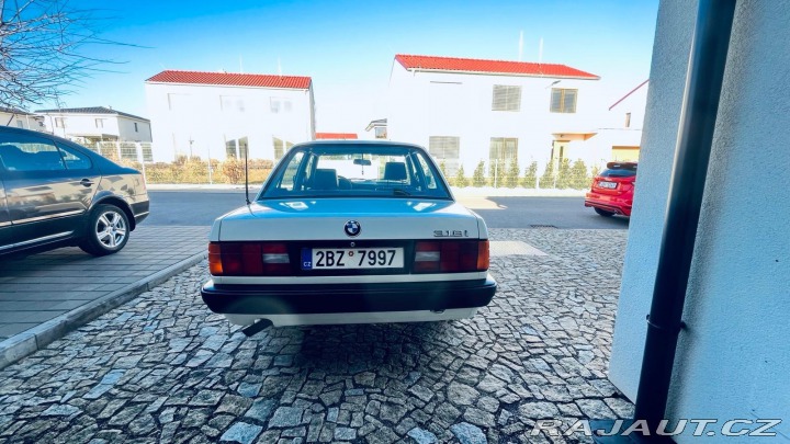 BMW 3 318i*REZERVACE* 1988
