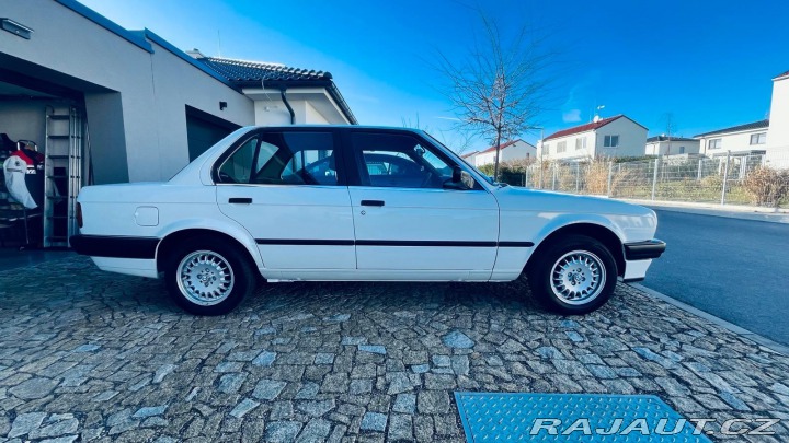 BMW 3 318i*BEZ KOROZE*HEZKÝ STA 1988