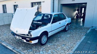 BMW 3 318i*BEZ KOROZE*HEZKÝ STA 1988