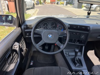 BMW 3 318i*BEZ KOROZE*HEZKÝ STA 1988