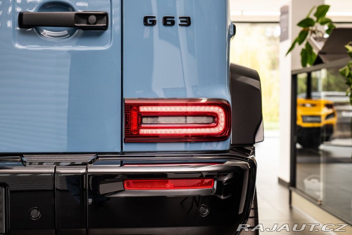 Mercedes-Benz G 2025