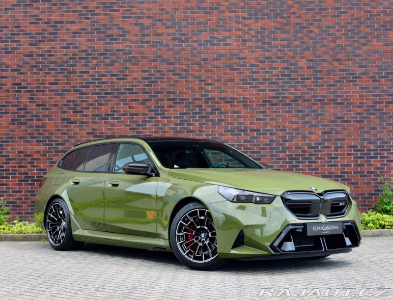 BMW M5 Touring | Urban Green -