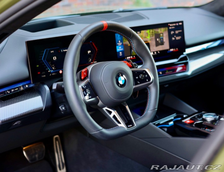 BMW M5 Touring | Urban Green - 2025