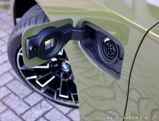 BMW M5 Touring | Urban Green - 2025