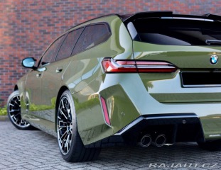 BMW M5 Touring | Urban Green - 2025