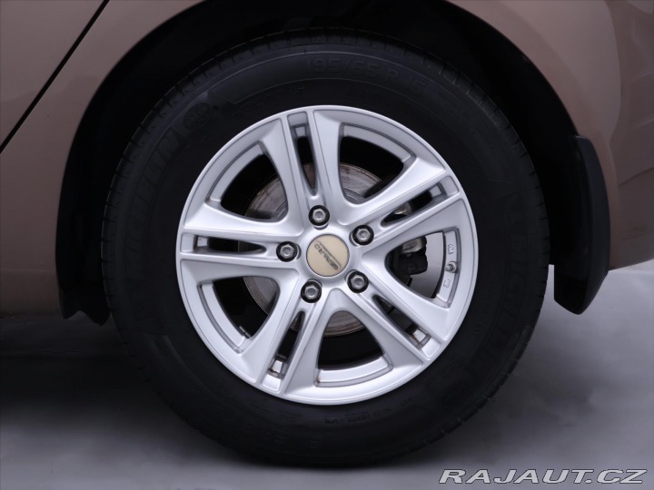 Hyundai ix20 1,6 CVVT 91kW Klima CZ 1. 2014