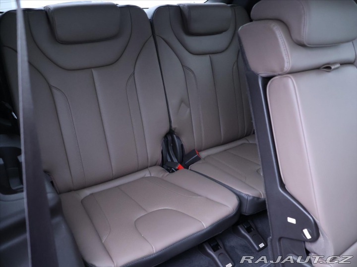 Hyundai Santa Fe 2,2 CRDi Style DCT 7 Míst 2022