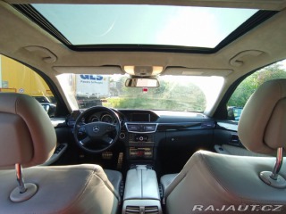 Mercedes-Benz E 3,0 4MATIC kombi, světl 2010
