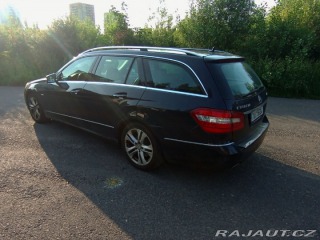 Mercedes-Benz E 3,0 4MATIC kombi, světl 2010