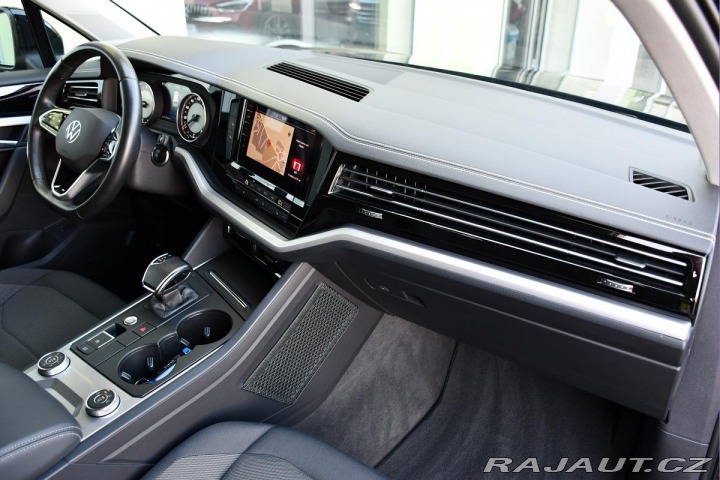 Volkswagen Touareg 3.0TDi 4M VZDUCH TAŽNÉ ČR 2022