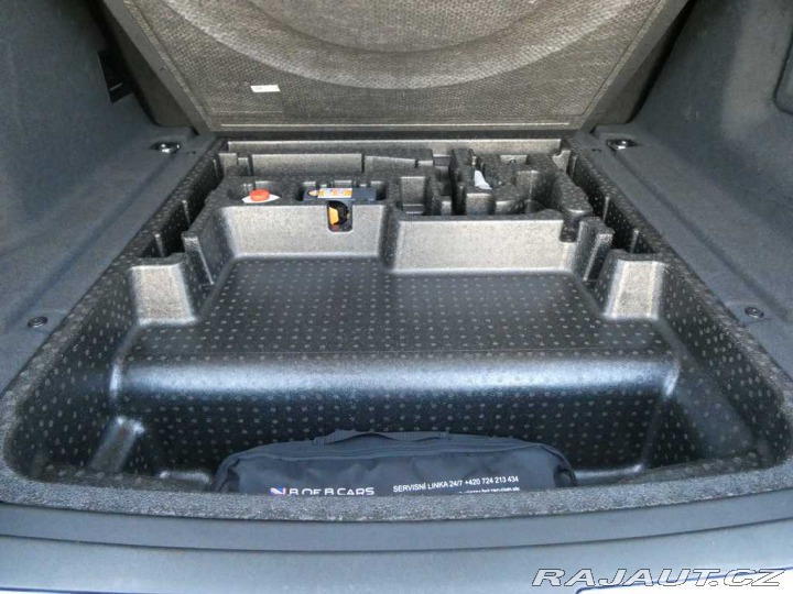 Land Rover Range Rover Velar 3,0 Dynamic SE D300 4x4 a 2026