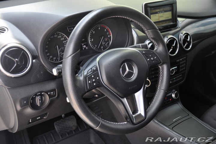 Mercedes-Benz B 180CDI 2012