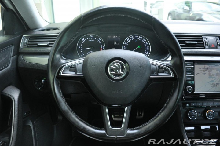 Škoda Superb 2.0TDi STYLE DSG NAVI TAŽ 2017