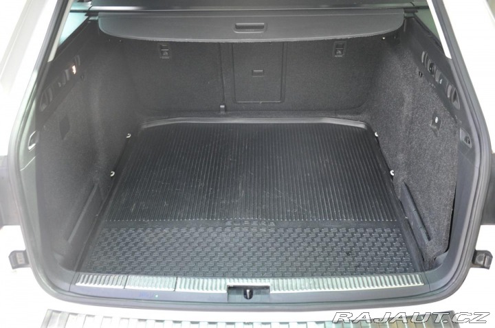 Škoda Superb 2.0TDi STYLE DSG REZERVAC 2017