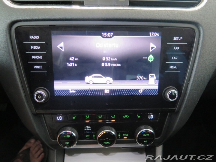 Škoda Octavia 1.5TSI,fullLED,klima,výhř 2019