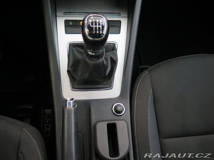 Škoda Octavia 1.5TSI,fullLED,klima,výhř 2019