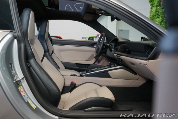 Porsche 911 992.2*CARRERA*PANO*MATRIX 2025