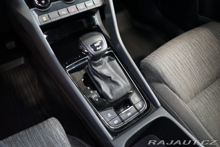 Škoda Karoq 2.0*TDI*CARPLAY*LED*TAŽNÉ 2018