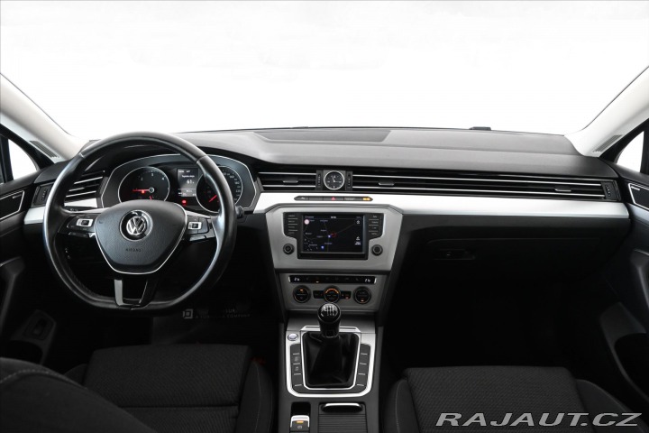Volkswagen Passat 2,0 TDi 140kW BlueMotion 2015