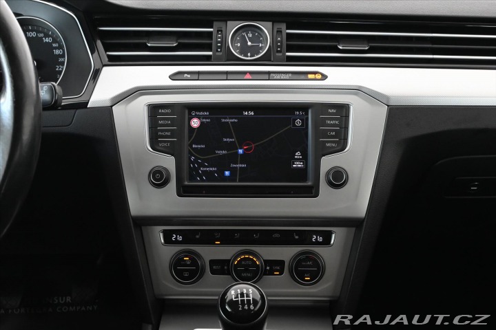 Volkswagen Passat 2,0 TDi 140kW BlueMotion 2015