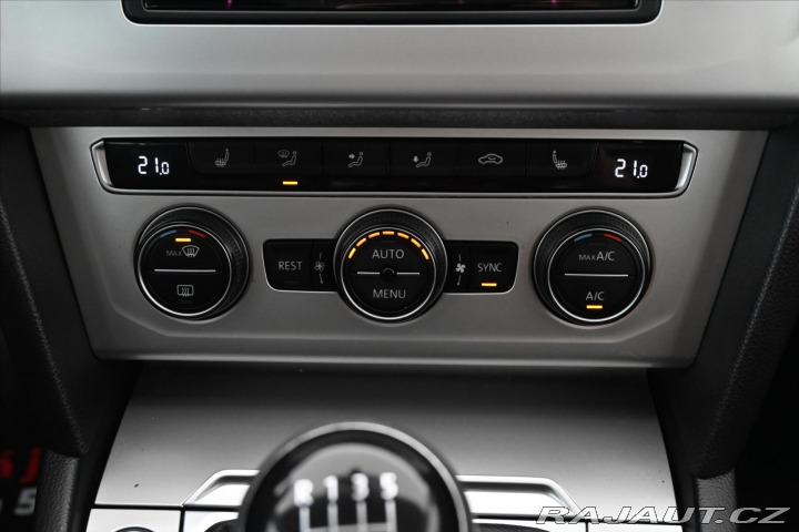 Volkswagen Passat 2,0 TDi 140kW BlueMotion 2015