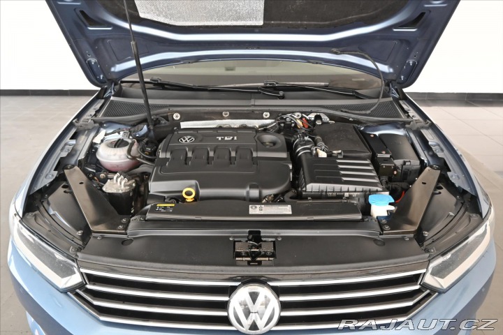 Volkswagen Passat 2,0 TDi 140kW BlueMotion 2015