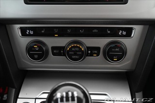 Volkswagen Passat 2,0 TDi 140kW BlueMotion 2015