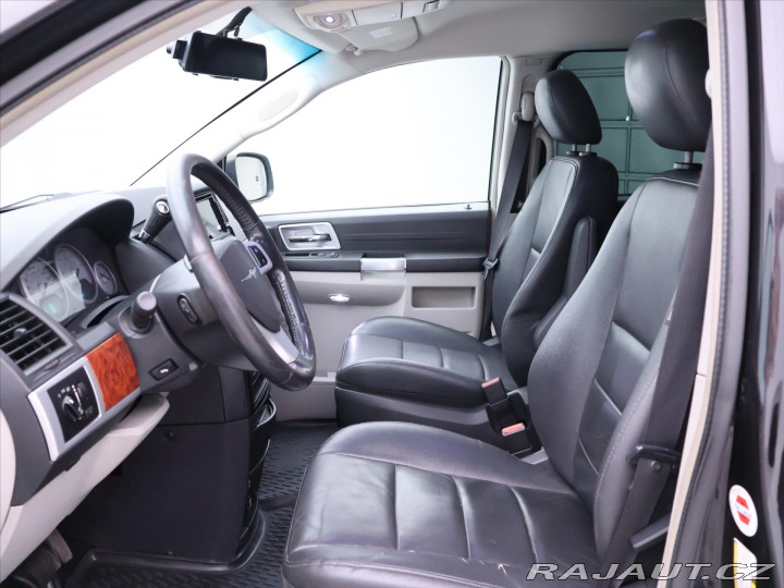 Chrysler Grand Voyager 2,8 CRD 120kW 7-Míst Kůže 2008