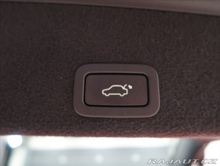 Volvo XC60 2,0 D4 MOMENTUM 2016