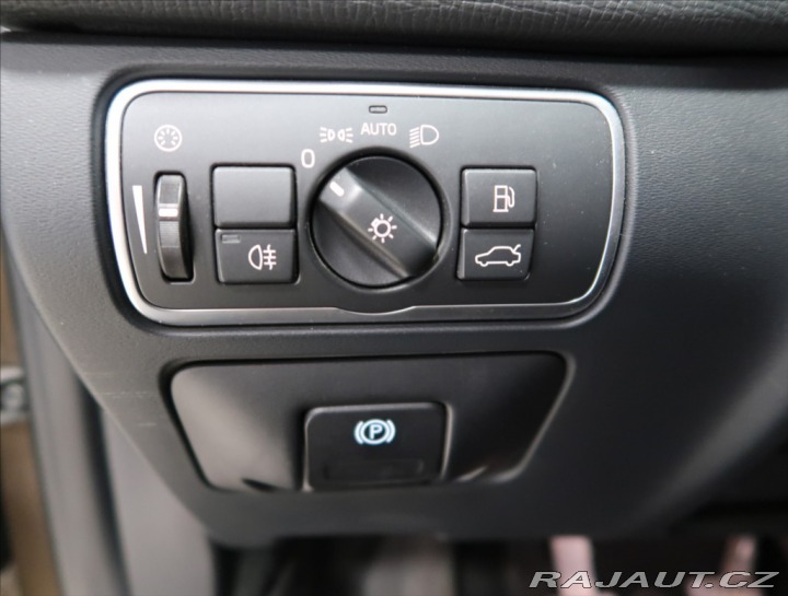 Volvo XC60 2,0 D4 MOMENTUM 2016