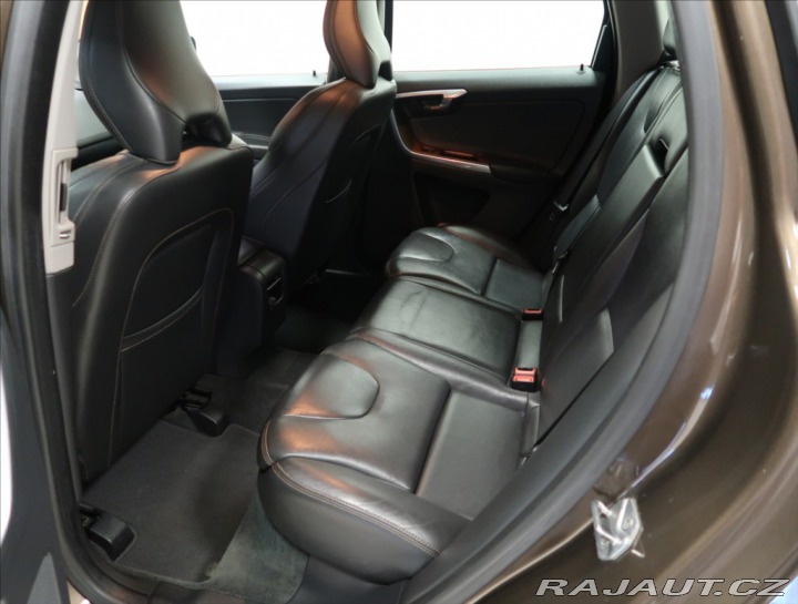 Volvo XC60 2,0 D4 MOMENTUM 2016