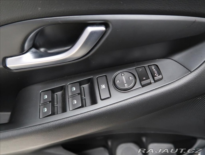 Hyundai i30 1,0 T-GDI ČR 1 majitel 2022