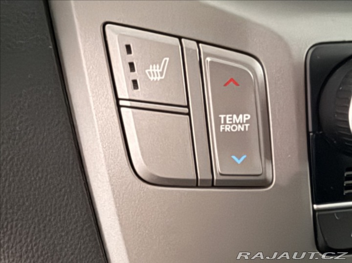Hyundai H 1 2,5 tažné, folie, tempoma 2018