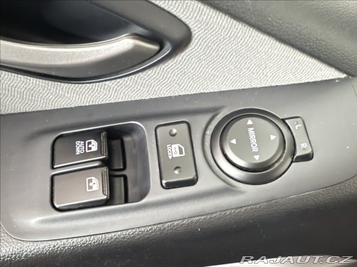 Hyundai H 1 2,5 tažné, folie, tempoma 2018