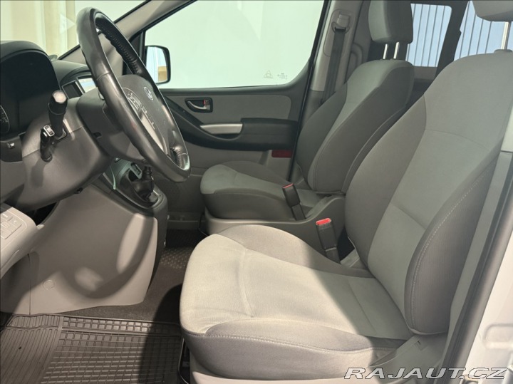 Hyundai H 1 2,5 tažné, folie, tempoma 2018