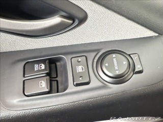 Hyundai H 1 2,5 tažné, folie, tempoma 2018