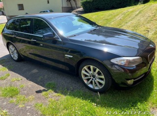 BMW 5 3,0   535 D xDrive tourin 2011