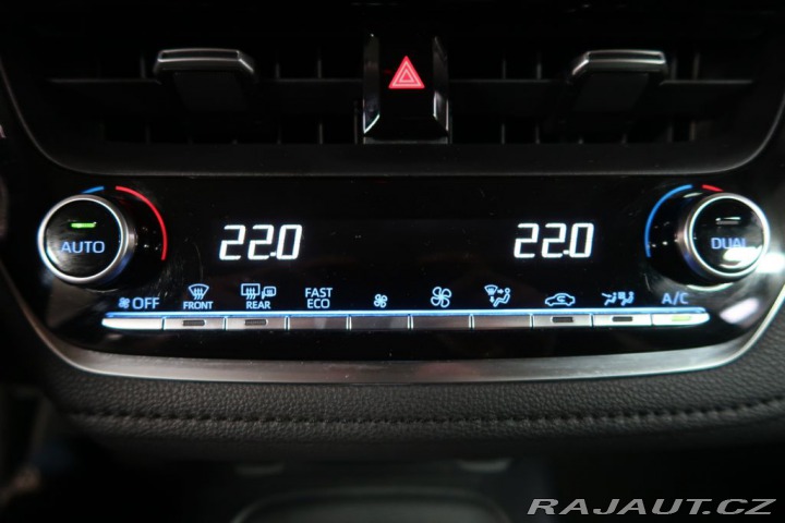 Toyota Corolla 1.5VVT-i,CZ,1Maj,ComfortT 2023