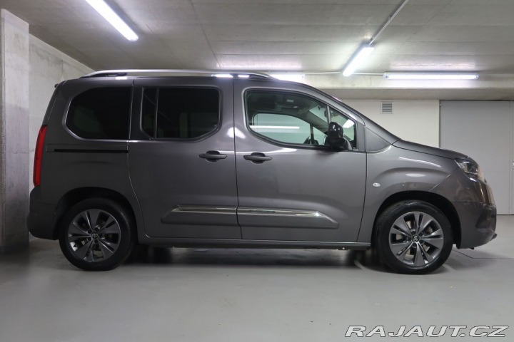 Toyota ProAce City Verso 1.2T,CZ,1Maj,Shuttle,5Mís 2022
