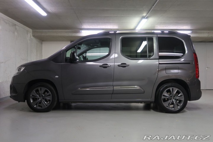 Toyota ProAce City Verso 1.2T,CZ,1Maj,Shuttle,5Mís 2022
