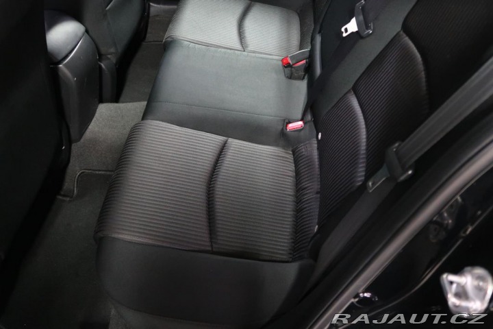 Mazda 3 1.5Skyactive-G,CZ,Manuál 2014