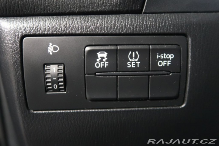 Mazda 3 1.5Skyactive-G,CZ,Manuál 2014