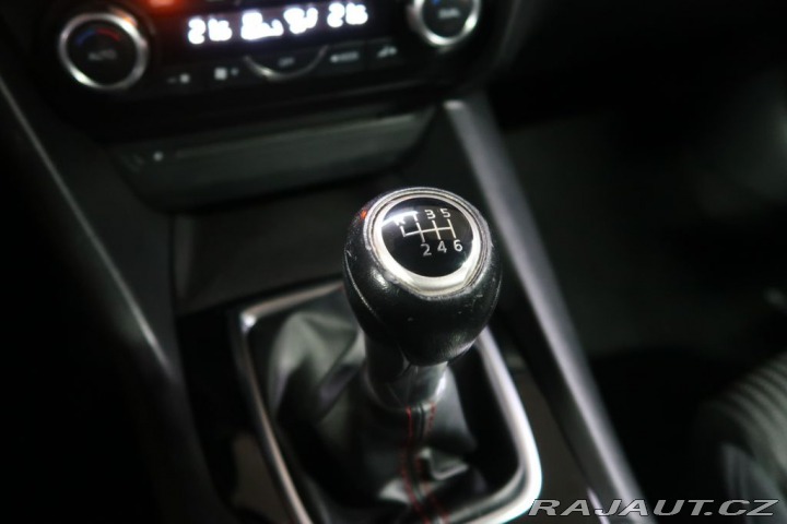 Mazda 3 1.5Skyactive-G,CZ,Manuál 2014
