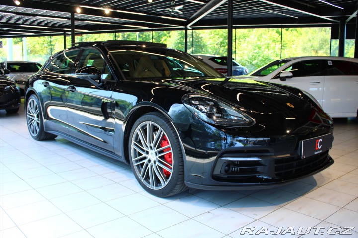 Porsche Panamera 4 Sport Turismo E-Hybrid 2018